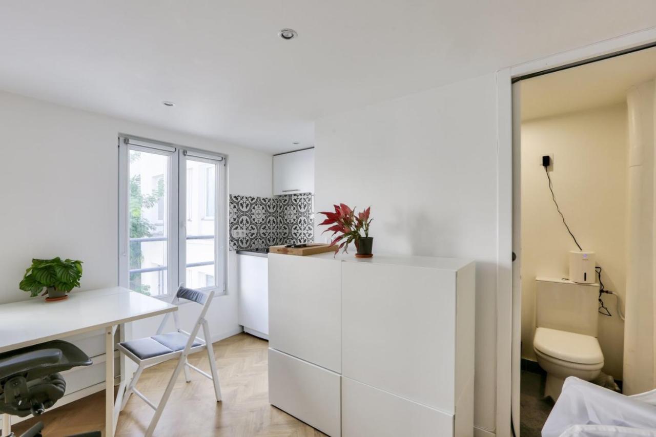 Super Studio In The 11Th District Leilighet Paris Eksteriør bilde